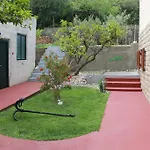 Apartment Karin Garden's